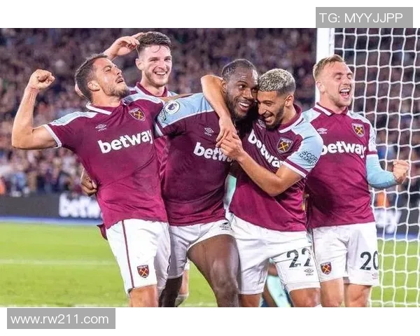 伯恩利与狼队精彩对决集锦回顾及赛后分析