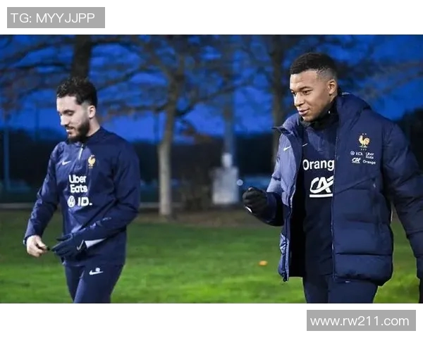 姆巴佩领衔法国队征战世界杯新篇章球迷期待他的精彩表现与传奇时刻